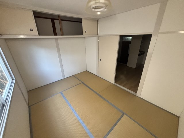 エルパラッツォ篠原(藤野荘)の和室