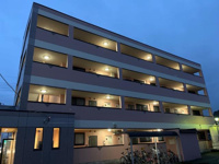 外観写真（夜）