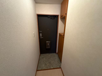 【玄関】 | プライムガーデンⅡ | 玄関