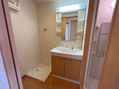 【洗面所】 | リリーガーデン | 洗面
