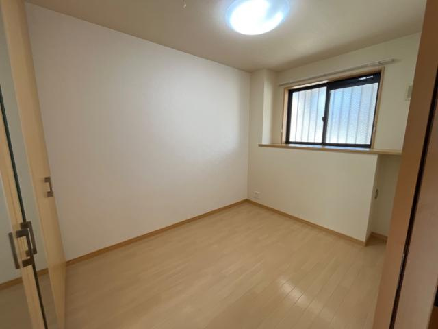 【内装】 | リリーガーデン | 室内