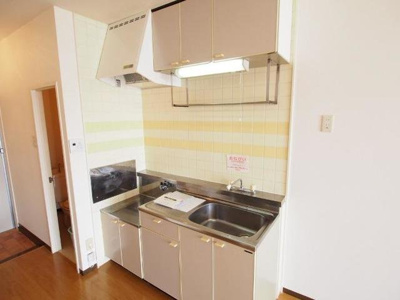 【キッチン】 | エルシャルマン | コンパクトなキッチンで掃除もラクラク