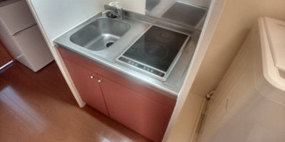 【キッチン】 | レオパレスＴ＆Ｓ | 設備・仕様は号室により異なる為、現況を優先致します。