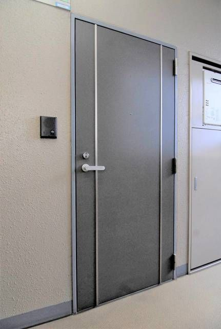 フォレスト茗荷谷の玄関