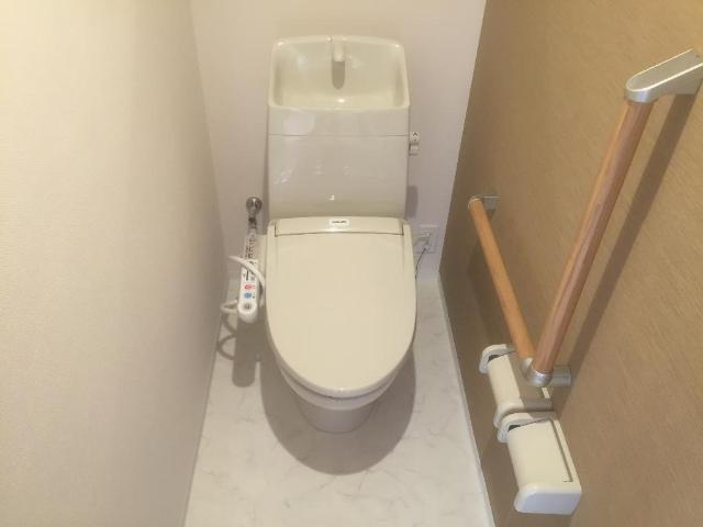 シャワー付トイレ