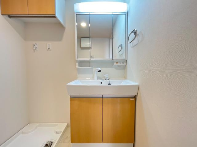 洗髪洗面化粧台