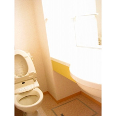 ゆったりとした空間のトイレです