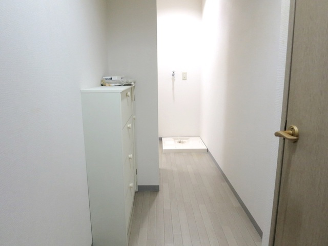 グレースリセのその他|玄関からキッチンまでの通路です!