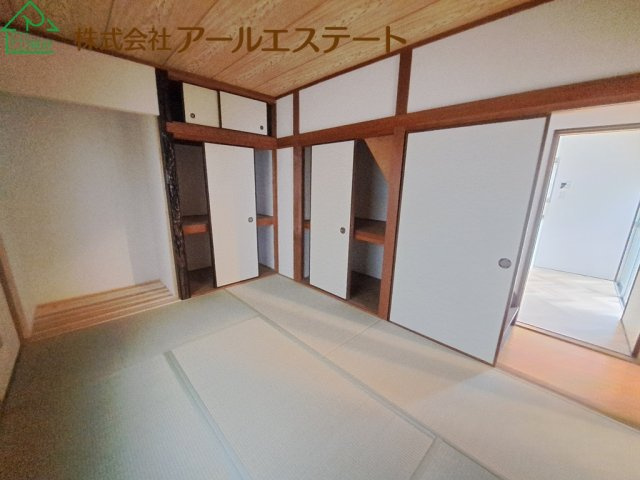 加古川市野口町北野　　中古戸建の和室