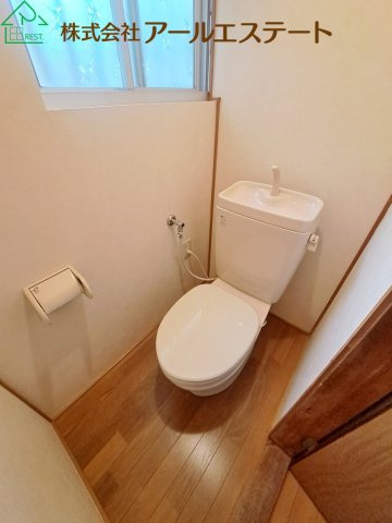 加古川市野口町北野　　中古戸建のトイレ