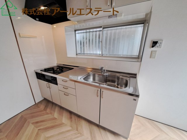 加古川市野口町北野　　中古戸建のキッチン