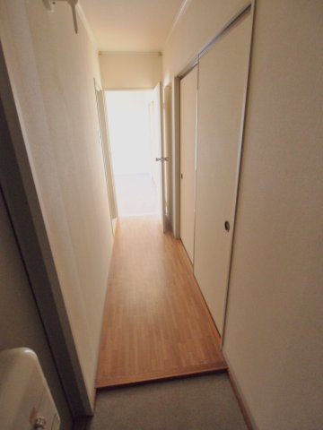ドミール柳ヶ丘の玄関