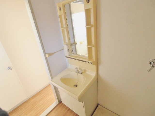 ドミール柳ヶ丘の洗面所