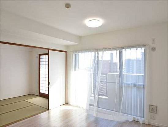 【居間・リビング】