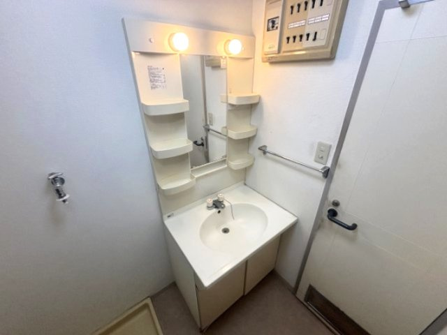 スペーシア高羽の洗面所