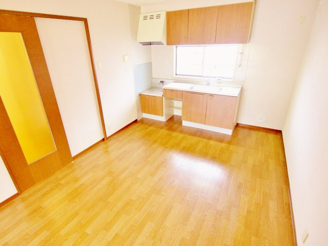 グリーンタウン矢野東Bの居間・リビング