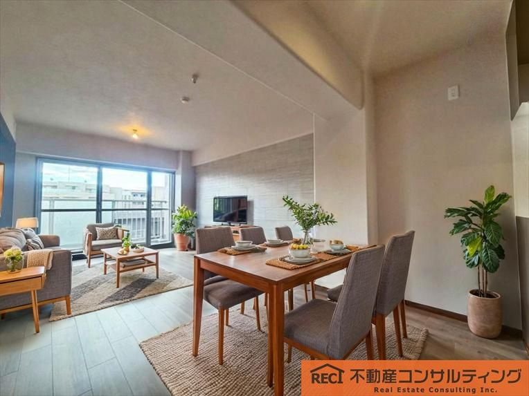 甲子園口ビューハイツ一号棟（北棟）の居間・リビング