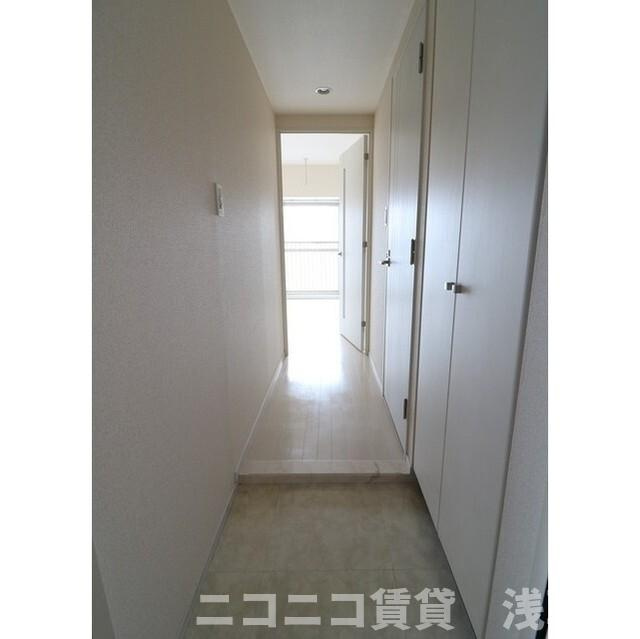 プレール・ドゥーク東京EASTⅤの玄関