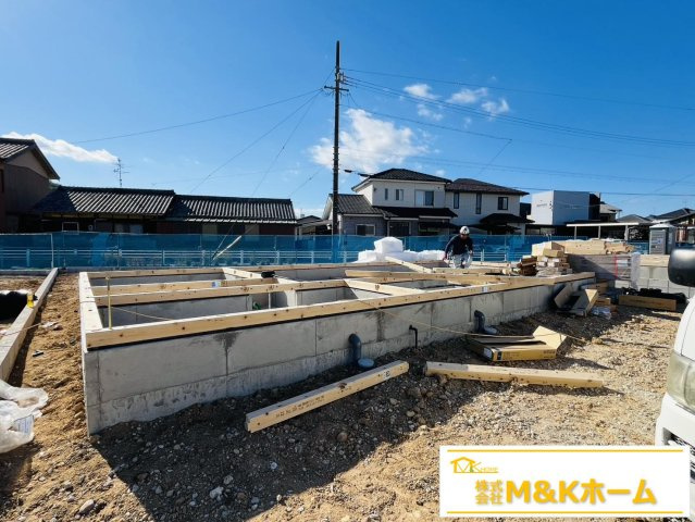 常滑市小倉町8丁目　全3棟　2号棟の外観|R7.12.11撮影　全居室南向き♪