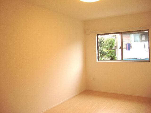 カーサ　ソラーレの洋室|洋室