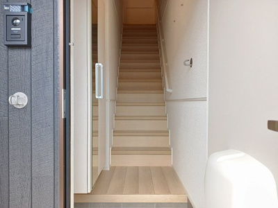 【玄関】 | ヘリテージＹ