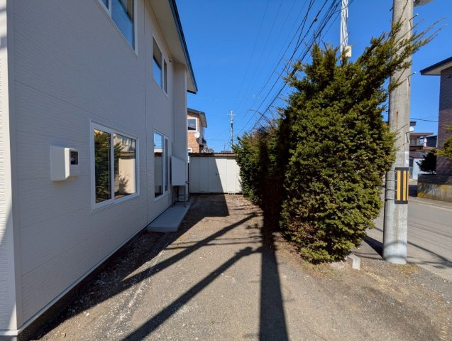 愛国東4丁目35貸家の駐車場