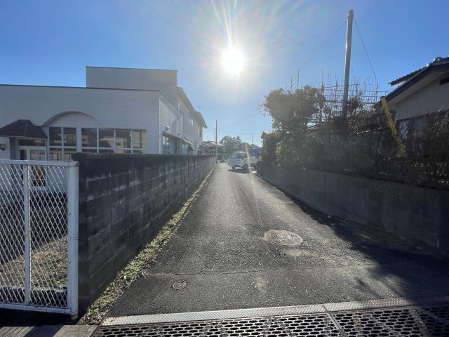 新築戸建・新築建売　内郷高坂町1丁目第4　高坂小・内郷第一中の前面道路含む現地写真