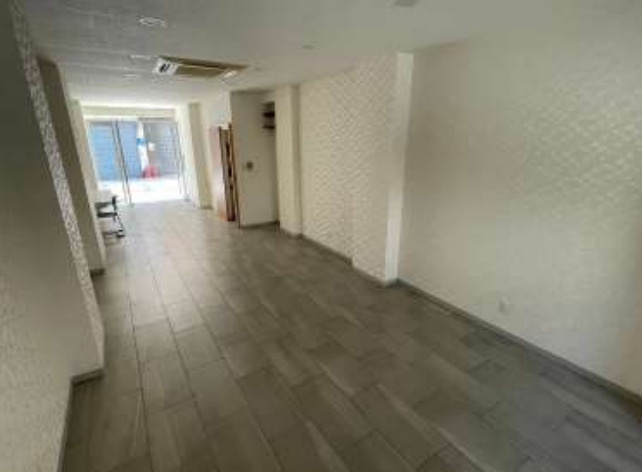 大阪市中央区日本橋１丁目の店舗事務所のロビー