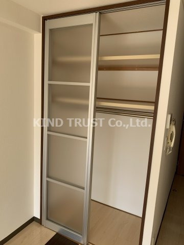 コンソラーレ同心の収納|小物を収納するのに便利です