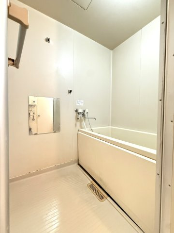 メゾンドルチェ円山の浴室