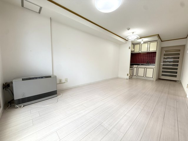 メゾンドルチェ円山の居間・リビング