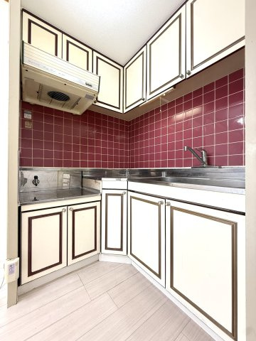 メゾンドルチェ円山のキッチン