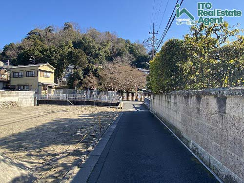 北白川仕伏町 新築戸建(2号地)の前面道路含む現地写真