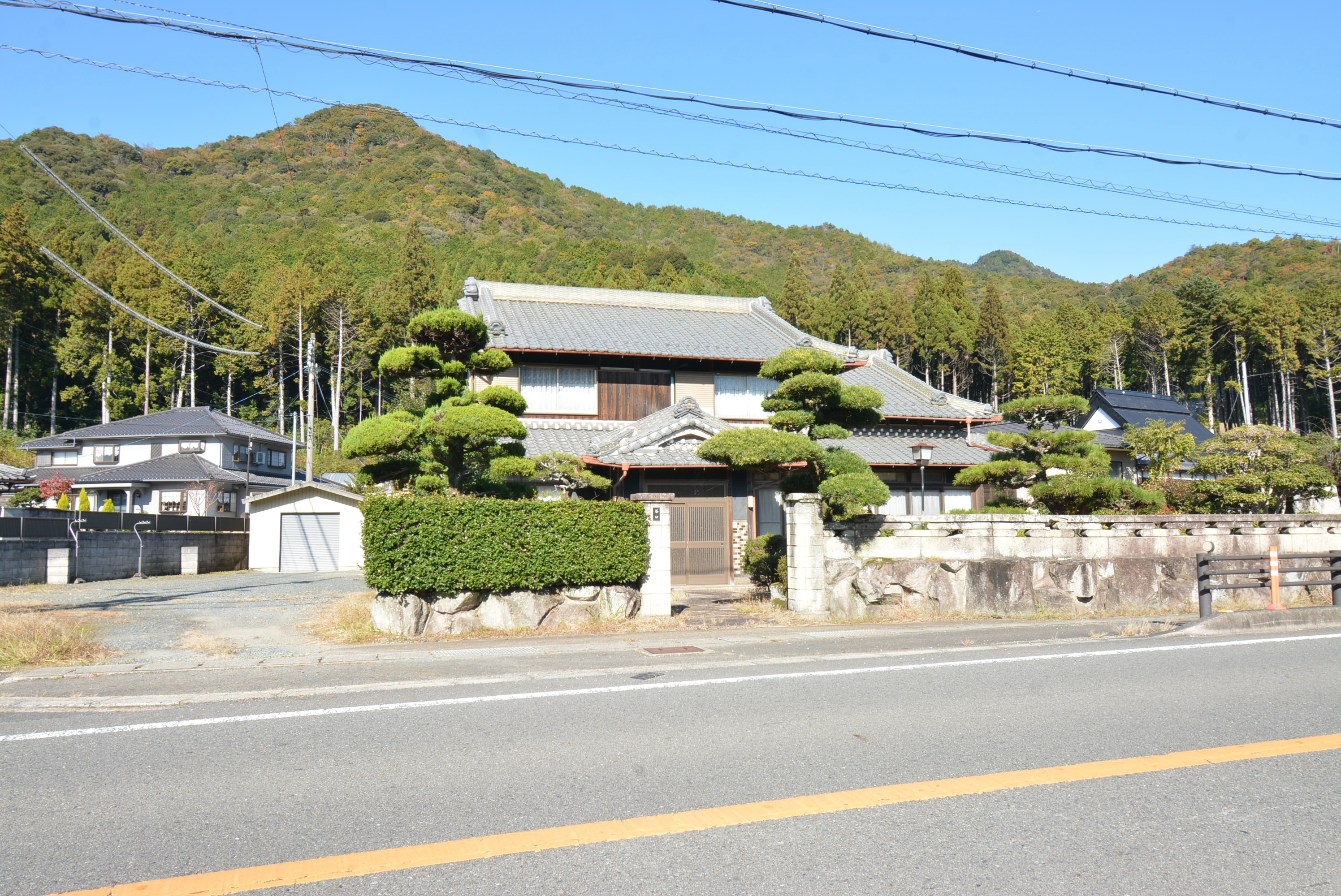 丹波市氷上町油利の中古一戸建の外観