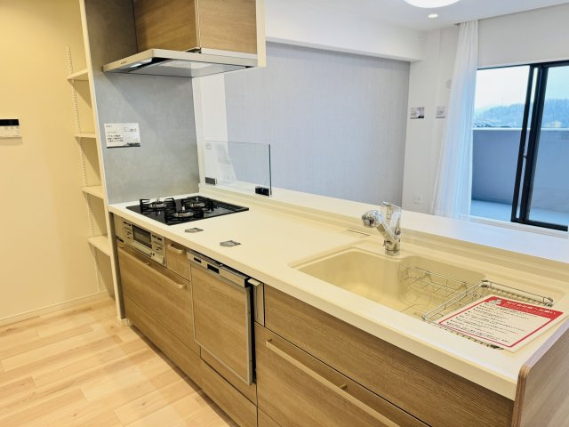 タウンズ八王子イーストウィングのキッチン|～新規交換済、使い勝手の良いシステムキッチン～