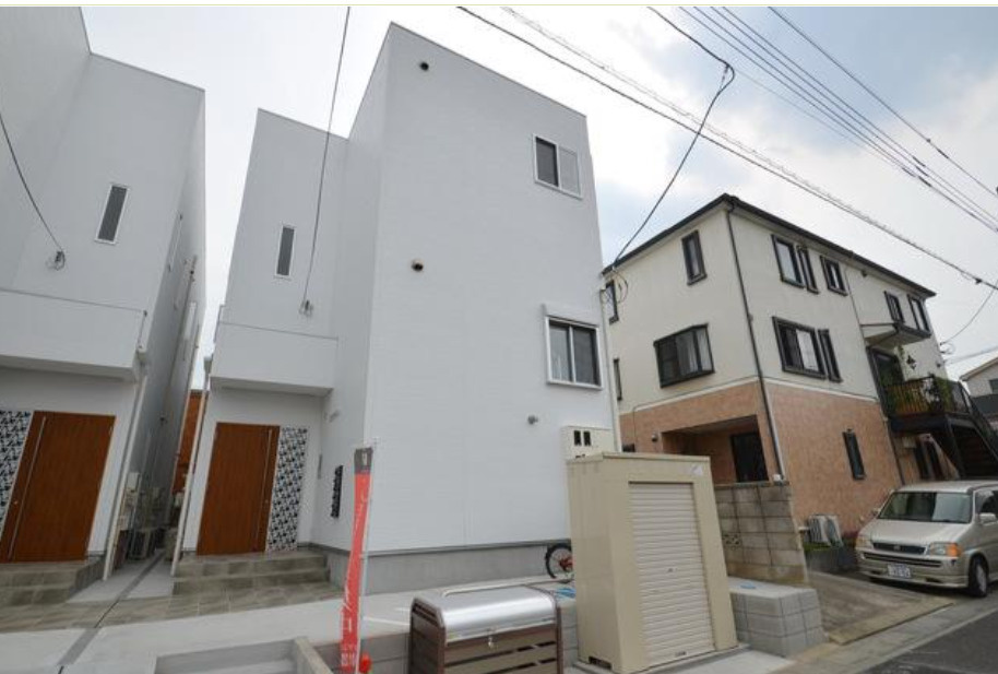  RIZESTHILLSの外観