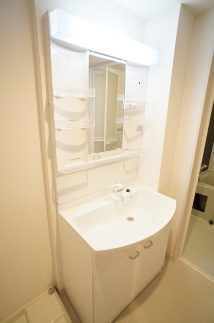 リブリ・SKY'S THE LIMITの独立洗面台