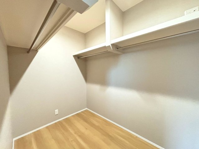 タマタウン　大垣市中曽根町（静里小）　全4区画分譲の収納|主寝室にはウォークインクローゼット完備