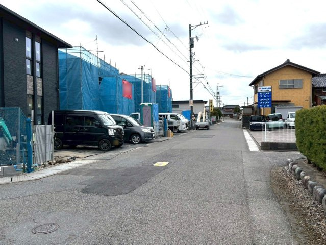 タマタウン　大垣市中曽根町（静里小）　全4区画分譲の前面道路含む現地写真|「現地（2026年1月6日）撮影」　
■前面道路　
■ヤマダ不動産　株式会社リライフ