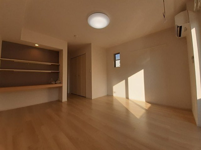 【居間・リビング】 | アネモスヒルズ姫路Ⅱ | こちらの居間で趣味の時間をお楽しみください