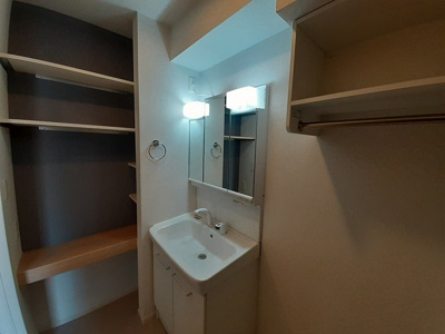 【洗面所】 | アネモスヒルズ姫路Ⅱ | 使いやすい洗面所です