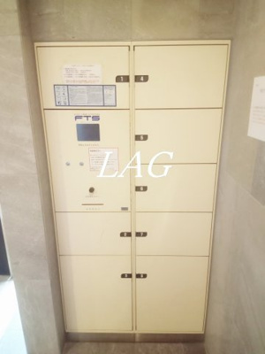 【その他共用部分】 | ARTESSIMO REVE | 宅配ボックスです。