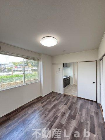 パークヒル　B棟の居間・リビング