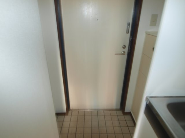 シティフラット25の玄関