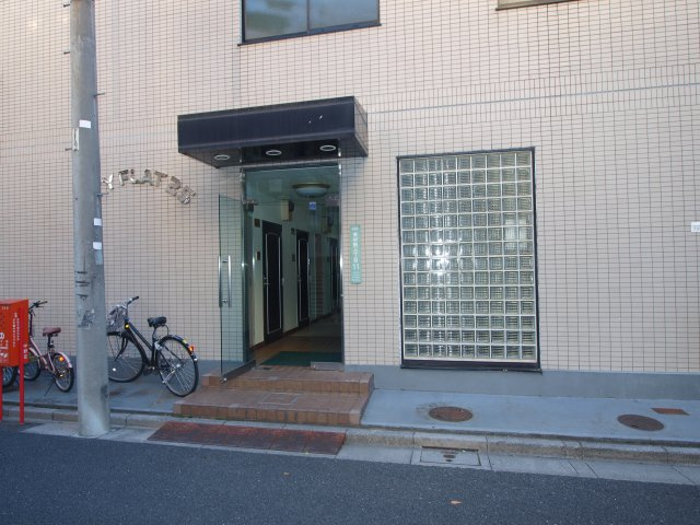 シティフラット25のエントランス