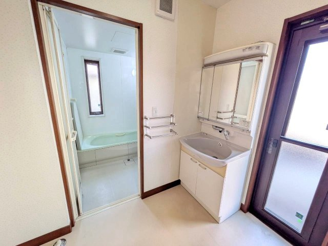 中古 戸建ての独立洗面台