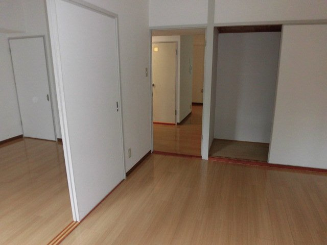 大阪市中央区内淡路町１丁目の賃貸マンションの内装