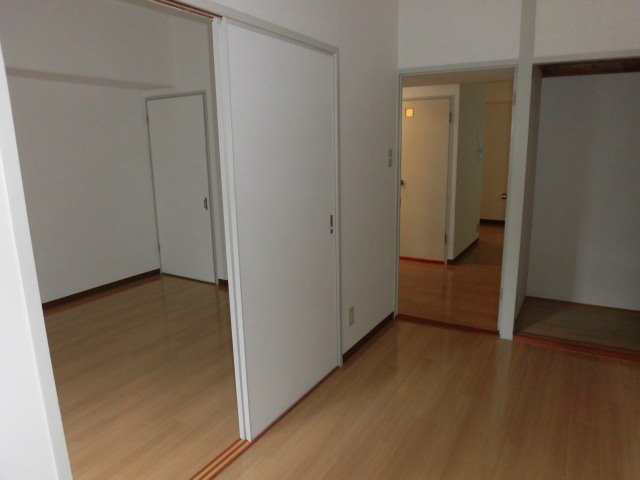 大阪市中央区内淡路町１丁目の賃貸マンションの内装