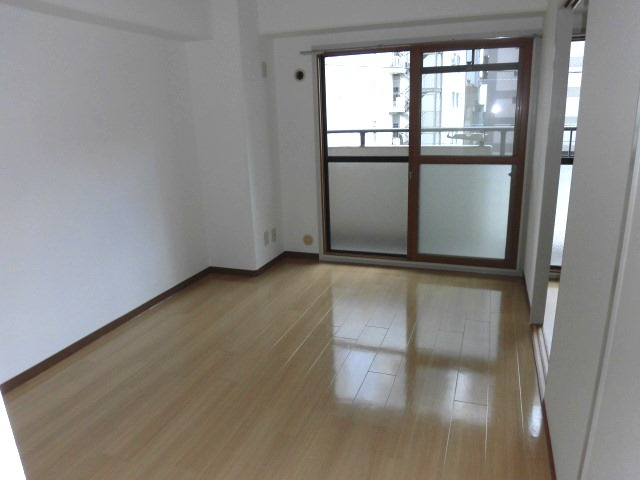 大阪市中央区内淡路町１丁目の賃貸マンションの内装