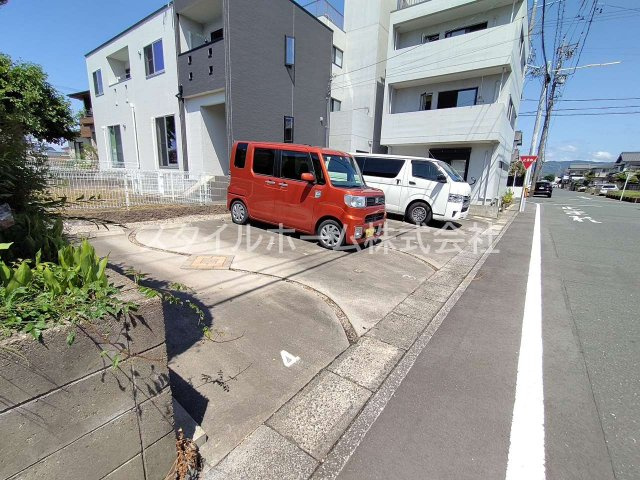 ルチアーノの駐車場